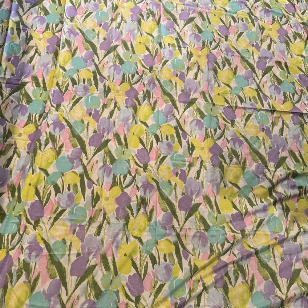 Vintage Cannon Royal Family‎ Queen Flat Sheet Floral Tulip Percale Made in USA